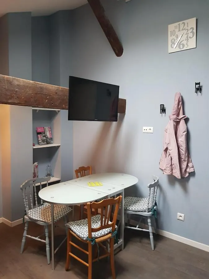 ベッド・アンド・ブレックファスト Chambre D'Hotes La Rose Des Vents Sathonay-Camp