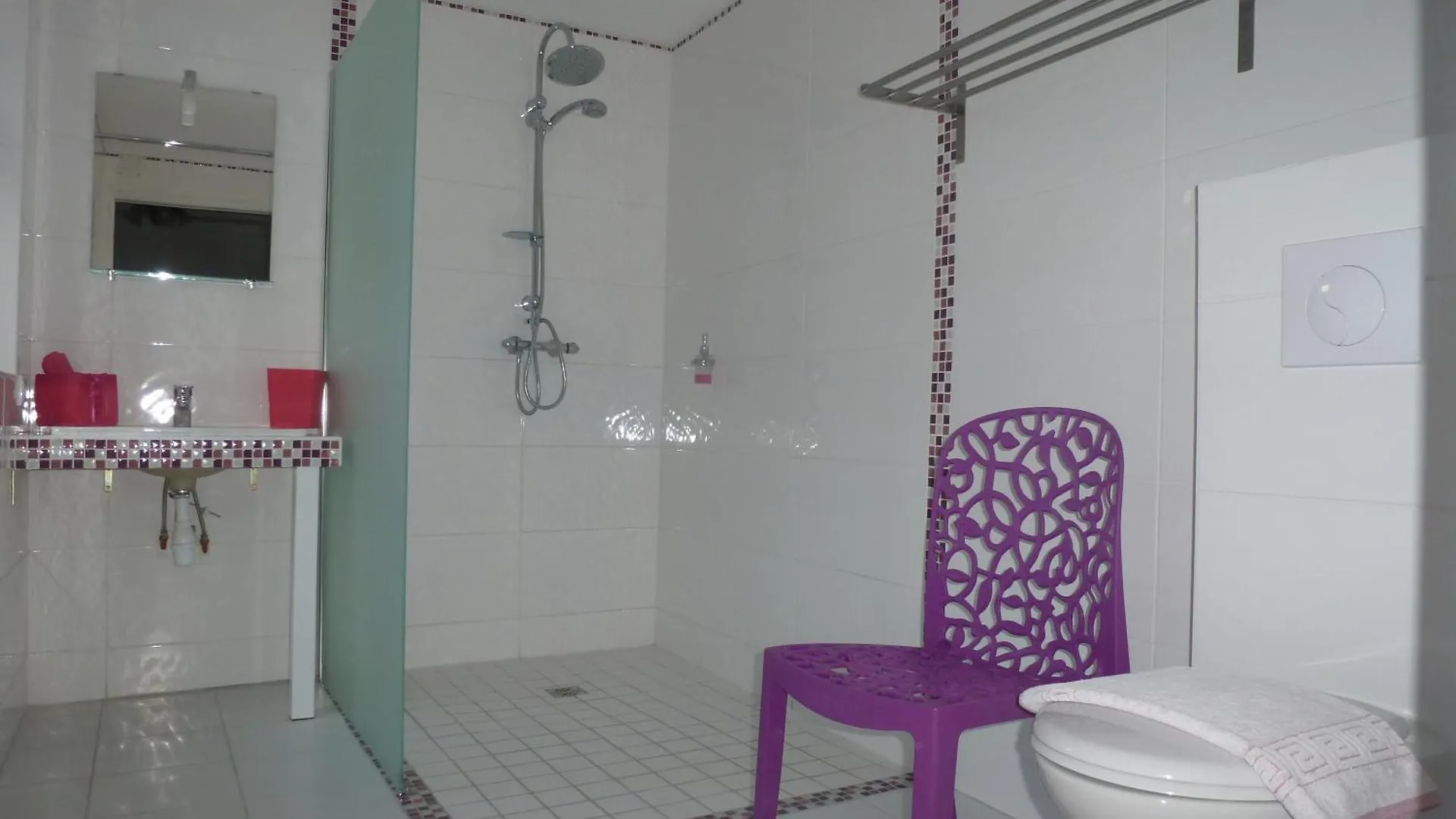 Chambre D'Hotes La Rose Des Vents Sathonay-Camp Bed & Breakfast